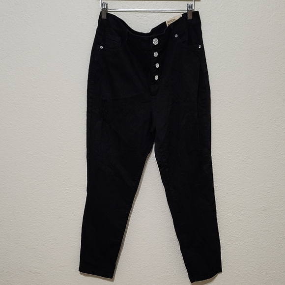 MADDEN NYC Denim - Black Skinny High-Waisted Jeans